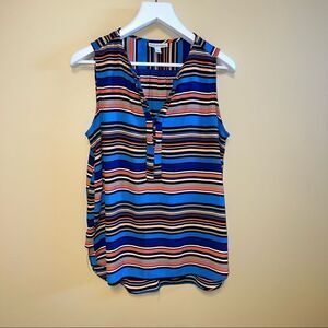 Dana Buchman sleeveless top. Large